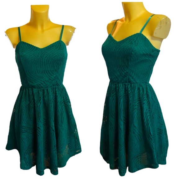 🌹3/15🌹MAURICES Jade Colored Multilayer Spaghetti Strap Flare Dress - Picture 1 of 5